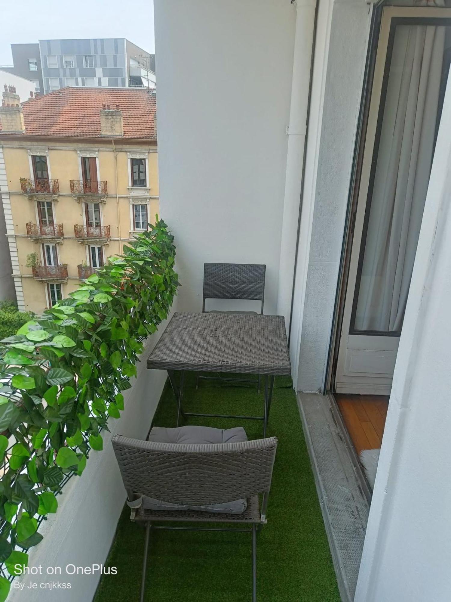 Belle Chambre D'Hote Avec Balcon Prive - 3 Mins Gare Annemasse - Geneve Acces Direct Екстер'єр фото
